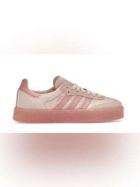 adidas Sambae
Wonder Quartz (Women's size 7 1/2)